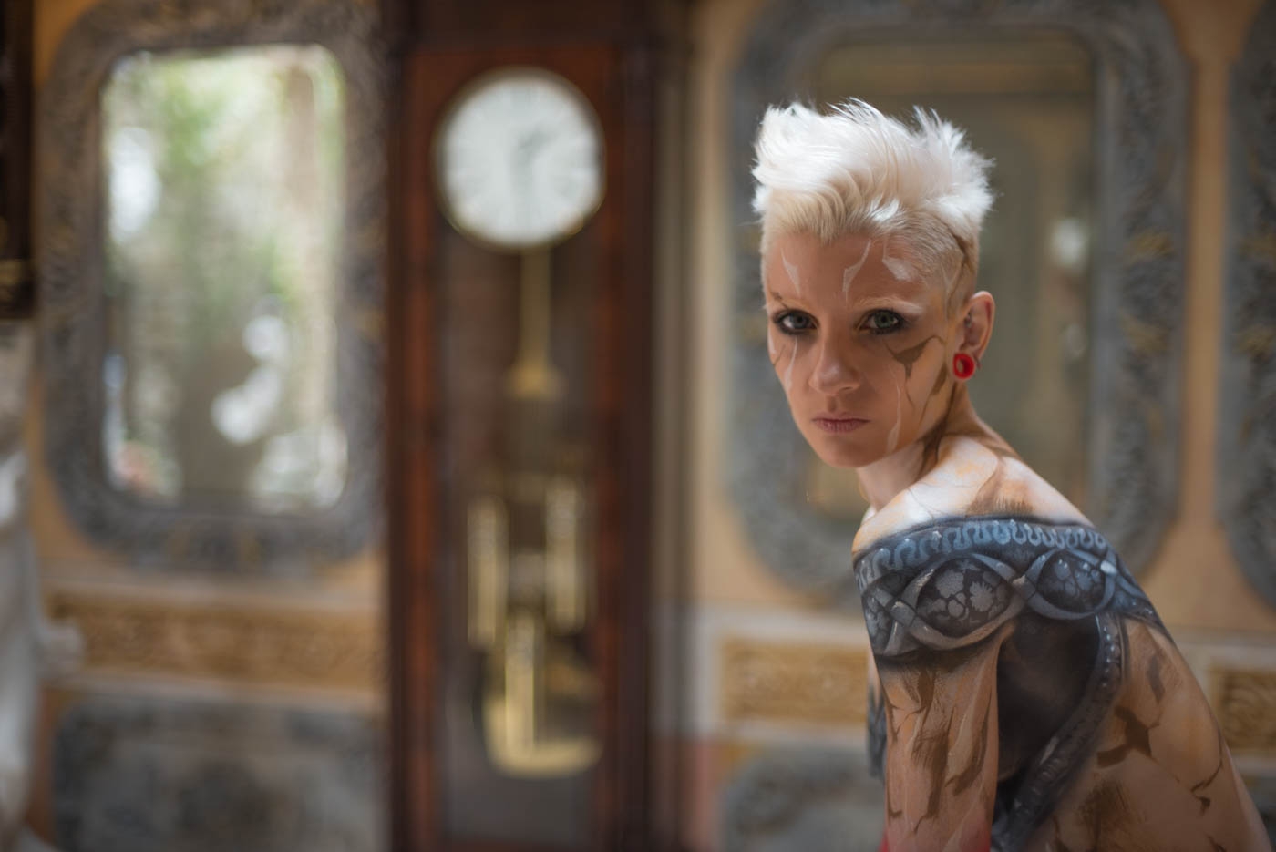 Roustan body painting on Ulorin Vex at the home of Dominic LaFerla